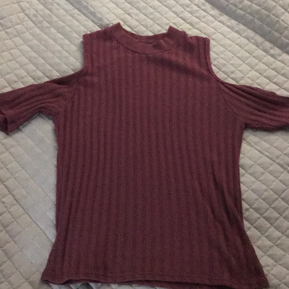 Off The Shoulder Too with Short Sleeves